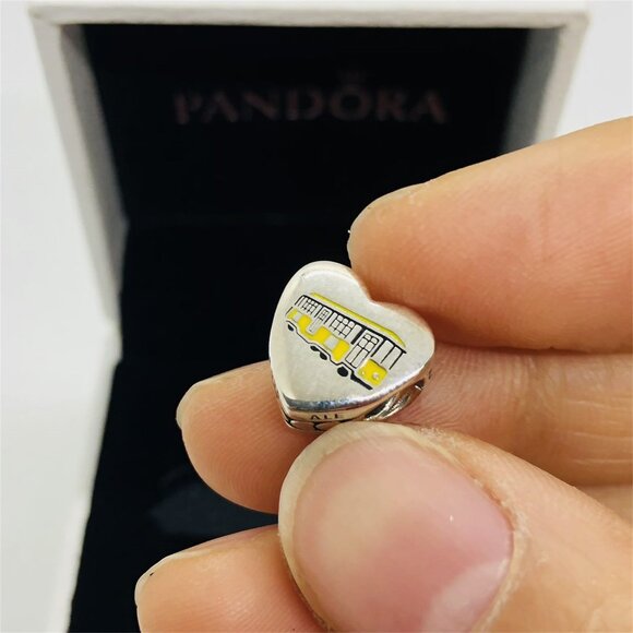 ✨🔥Pandora Milano Convertible Sightseeing Bus Exclusive Dangle Charm - Picture 4 of 6